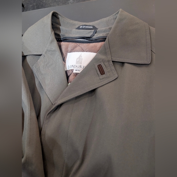 London Fog Vintage Olive Green Made in Canada Olive Trench Coat – Size 38 - Picture 2 of 11